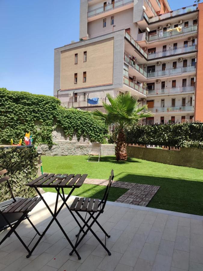 Appartamento Incantevole Con Parcheggio E Giardino Катания Экстерьер фото
